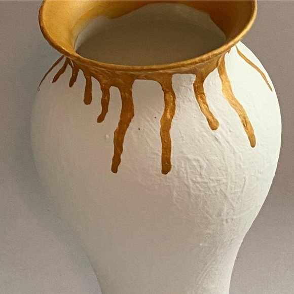 Home Décor Recycled Glass Vase Textured and Acryli - Picture 2 of 5